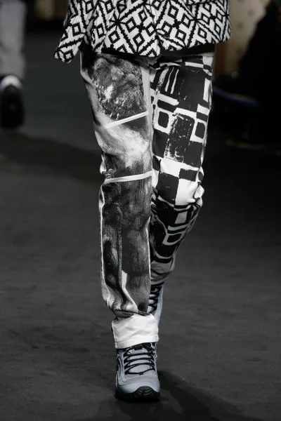 Look 54
